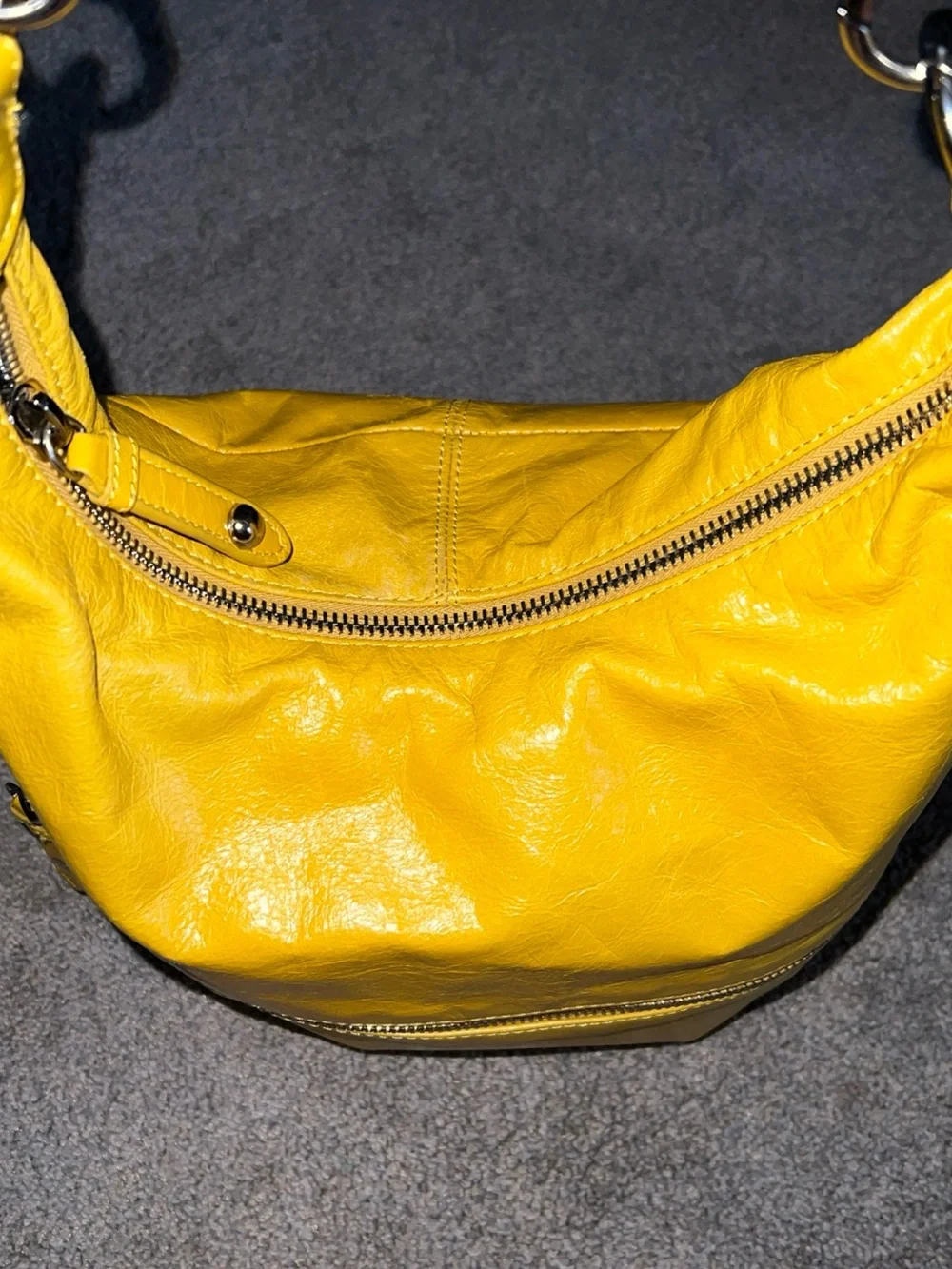 HOBO International Shoulder Bag Citrus Yellow Leather Outside Pocket Zip Closure - Picture 3 of 16